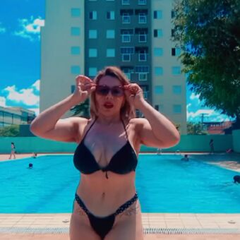 celiayoutube Alastonkuvavuotoja OnlyFansista 21