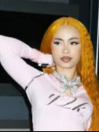 İcespice Alastonkuvavuotoja OnlyFansista 18