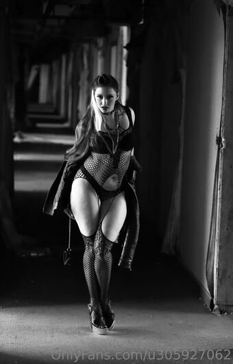 cherrygeisha Alastonkuvavuotoja OnlyFansista 7