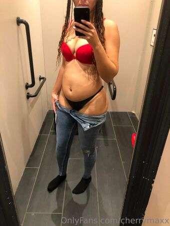 cherrymaxx Alastonkuvavuotoja OnlyFansista 6