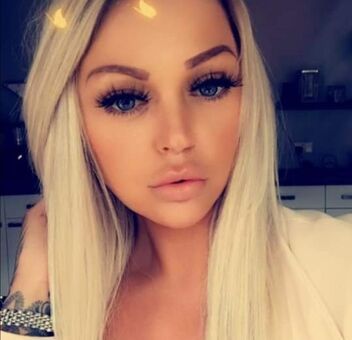 Chloe Drowley Alastonkuvavuotoja OnlyFansista 1