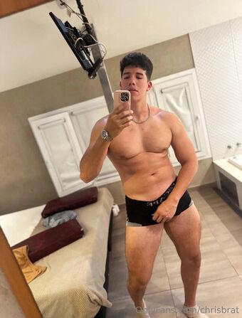 chrisbrat Alastonkuvavuotoja OnlyFansista 11