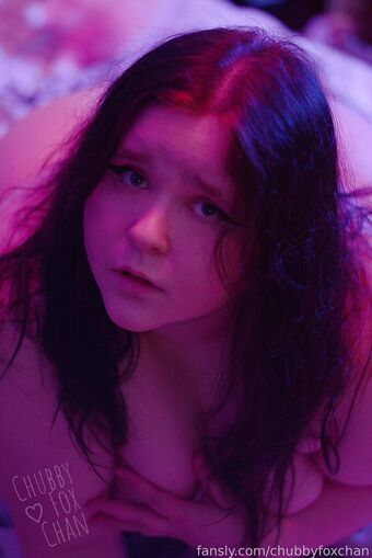 ChubbyFoxChan Alastonkuvavuotoja OnlyFansista 24