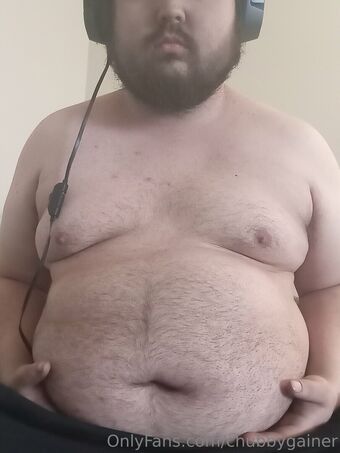 chubbygainer Alastonkuvavuotoja OnlyFansista 18