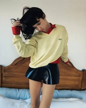 Clairo Alastonkuvavuotoja OnlyFansista 140