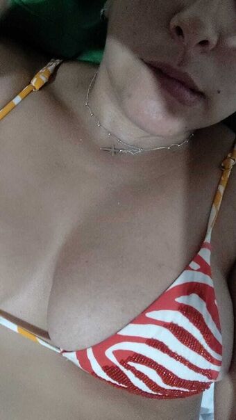 cleopatramalbec Alastonkuvavuotoja OnlyFansista 1