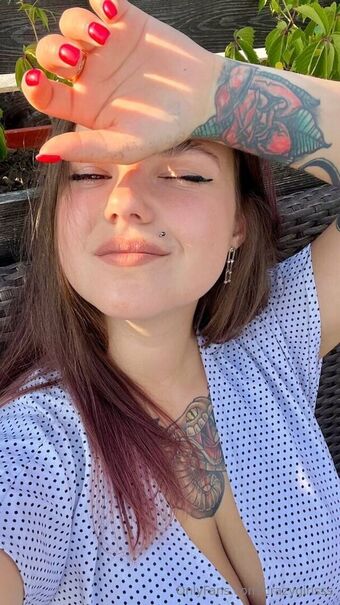 crazygirlsss Alastonkuvavuotoja OnlyFansista 2