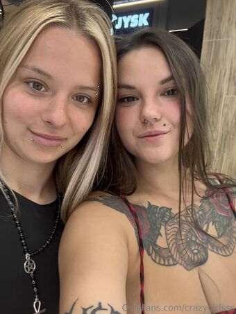 crazygirlsss Alastonkuvavuotoja OnlyFansista 4