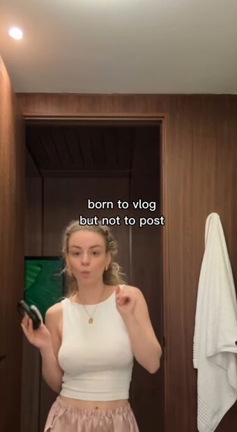 Dalmalaluna Alastonkuvavuotoja OnlyFansista 109