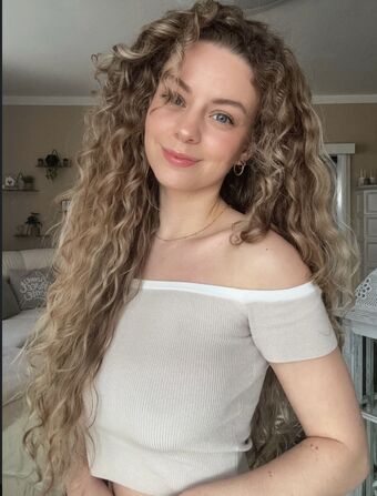 Dalmalaluna Alastonkuvavuotoja OnlyFansista 113