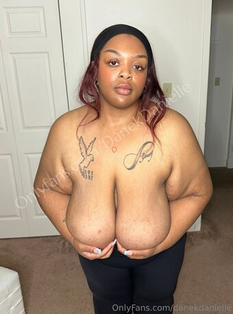 danekdanielle Alastonkuvavuotoja OnlyFansista 34