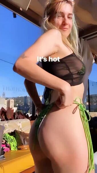 Dani Thorne