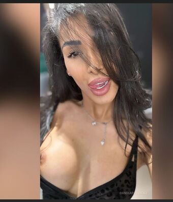 Danika Patrick Alastonkuvavuotoja OnlyFansista 10