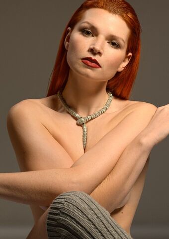 Darcie_Louise_Model