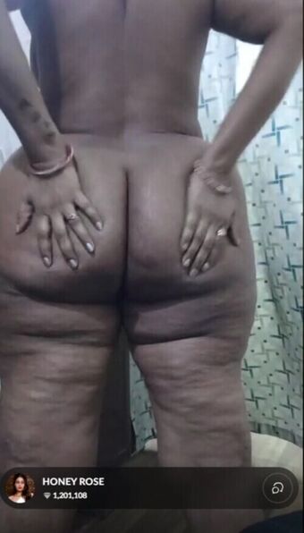 Desi Asszilla Alastonkuvavuotoja OnlyFansista 17