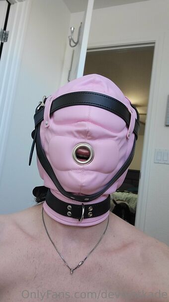 deviantkade Alastonkuvavuotoja OnlyFansista 3