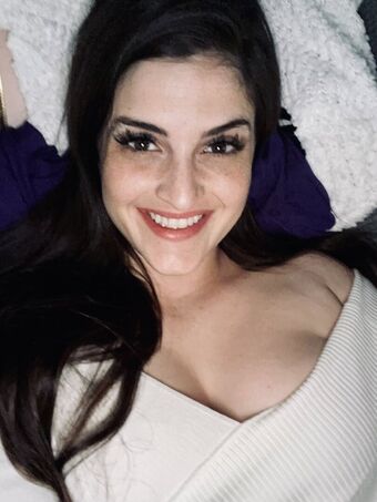 Divajilly Alastonkuvavuotoja OnlyFansista 22