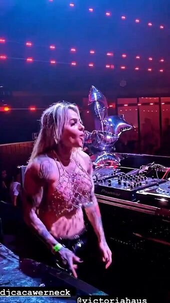 DJ Caca Werneck Alastonkuvavuotoja OnlyFansista 70