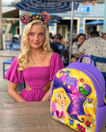 Dora Dolphin Alastonkuvavuotoja OnlyFansista 77