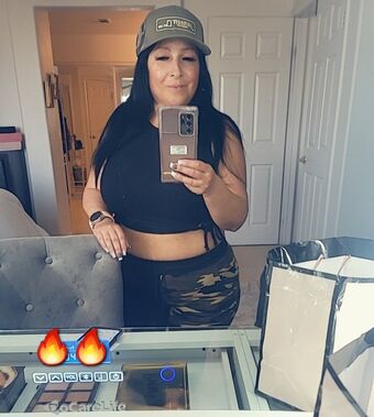 Double D Alastonkuvavuotoja OnlyFansista 11