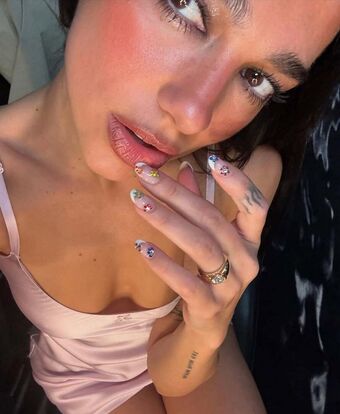 Dua-lipa