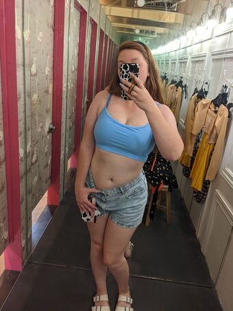 Eightbitbailey Alastonkuvavuotoja OnlyFansista 32