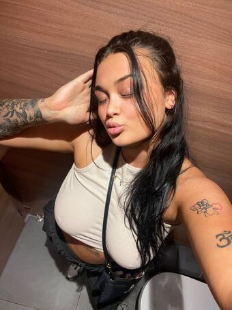 ellatrow Alastonkuvavuotoja OnlyFansista 13