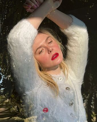 Elle-fanning Alastonkuvavuotoja OnlyFansista 1369