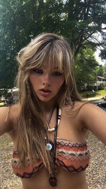Ember Vail Alastonkuvavuotoja OnlyFansista 12