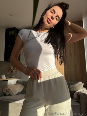 emilly_vip