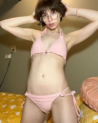 Emma Grace Murabito Alastonkuvavuotoja OnlyFansista 17