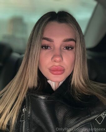 evaaroseex Alastonkuvavuotoja OnlyFansista 21