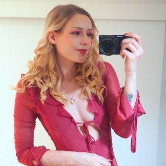 EvaBreem Alastonkuvavuotoja OnlyFansista 12