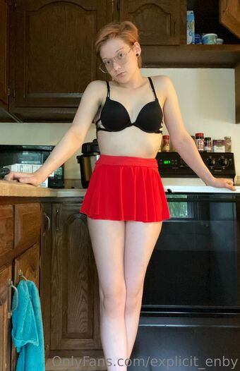 explicit_enby Alastonkuvavuotoja OnlyFansista 9