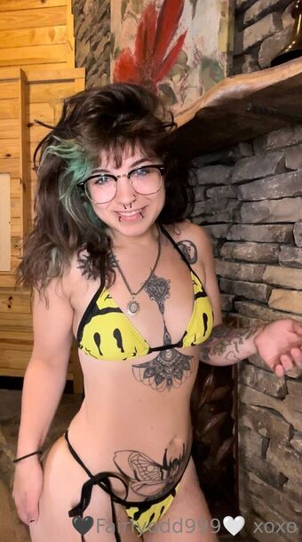 fairlyodd222 Alastonkuvavuotoja OnlyFansista 18