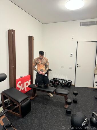 fedez Alastonkuvavuotoja OnlyFansista 5