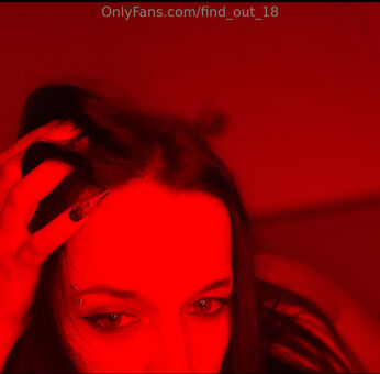 find_out_18 Alastonkuvavuotoja OnlyFansista 57