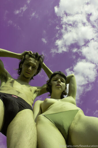 flexeducation Alastonkuvavuotoja OnlyFansista 19