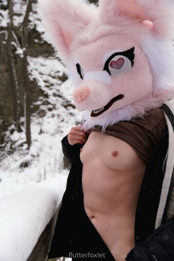 flutterfoxlet Alastonkuvavuotoja OnlyFansista 19