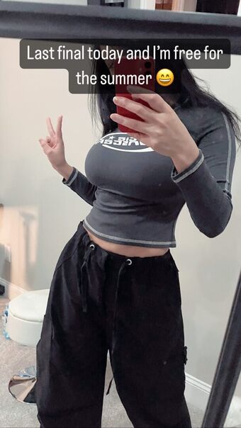 Fran Alastonkuvavuotoja OnlyFansista 35