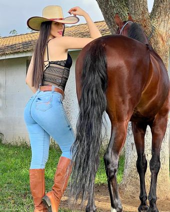 Geandra Bazzanella Alastonkuvavuotoja OnlyFansista 2