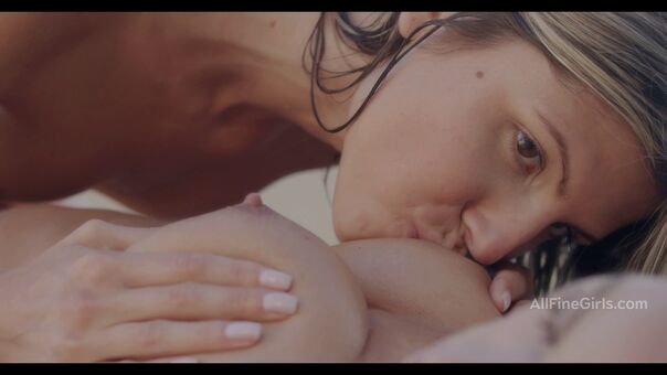 Gina-gerson Alastonkuvavuotoja OnlyFansista 924