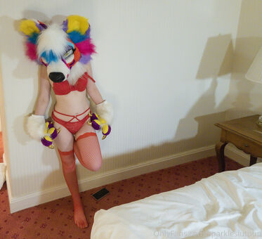 glittertitpup