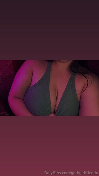 gothgirlfriendx Alastonkuvavuotoja OnlyFansista 36