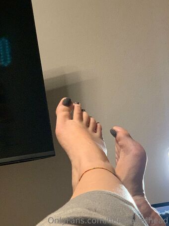 heresaredhead Alastonkuvavuotoja OnlyFansista 19