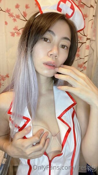 Iresbby Alastonkuvavuotoja OnlyFansista 21