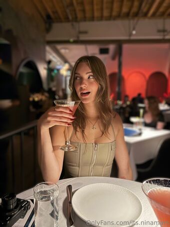 its.ninamars Alastonkuvavuotoja OnlyFansista 12