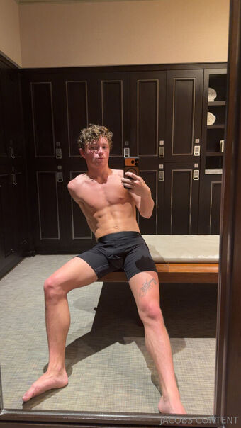 itsjacob2 Alastonkuvavuotoja OnlyFansista 36