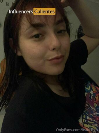 Itsluchita Alastonkuvavuotoja OnlyFansista 24