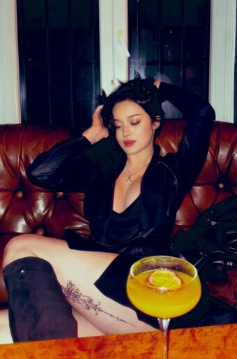 JadeyAnh Alastonkuvavuotoja OnlyFansista 149